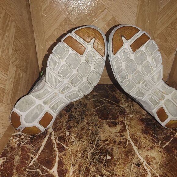 Nike women's Flex Experience RN running shoes sneaker gray size 8.5.   090 - Picture 4 of 12